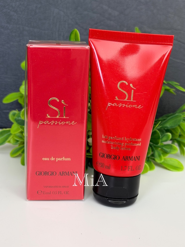 Giorgio Armani Si Passione Perfume Travel Spray 15ml  Body Lotion 50ml
